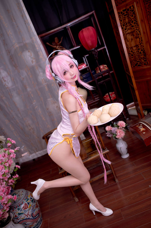 [Ảnh COSER của người nổi tiếng trên Internet] Zhou Ji là một chú thỏ dễ thương - sườn xám Soniko